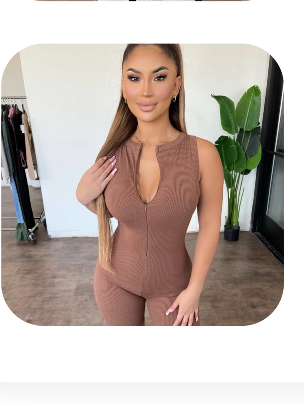 Sleeveless Ribbed Zip-Front Tank Top in mocha